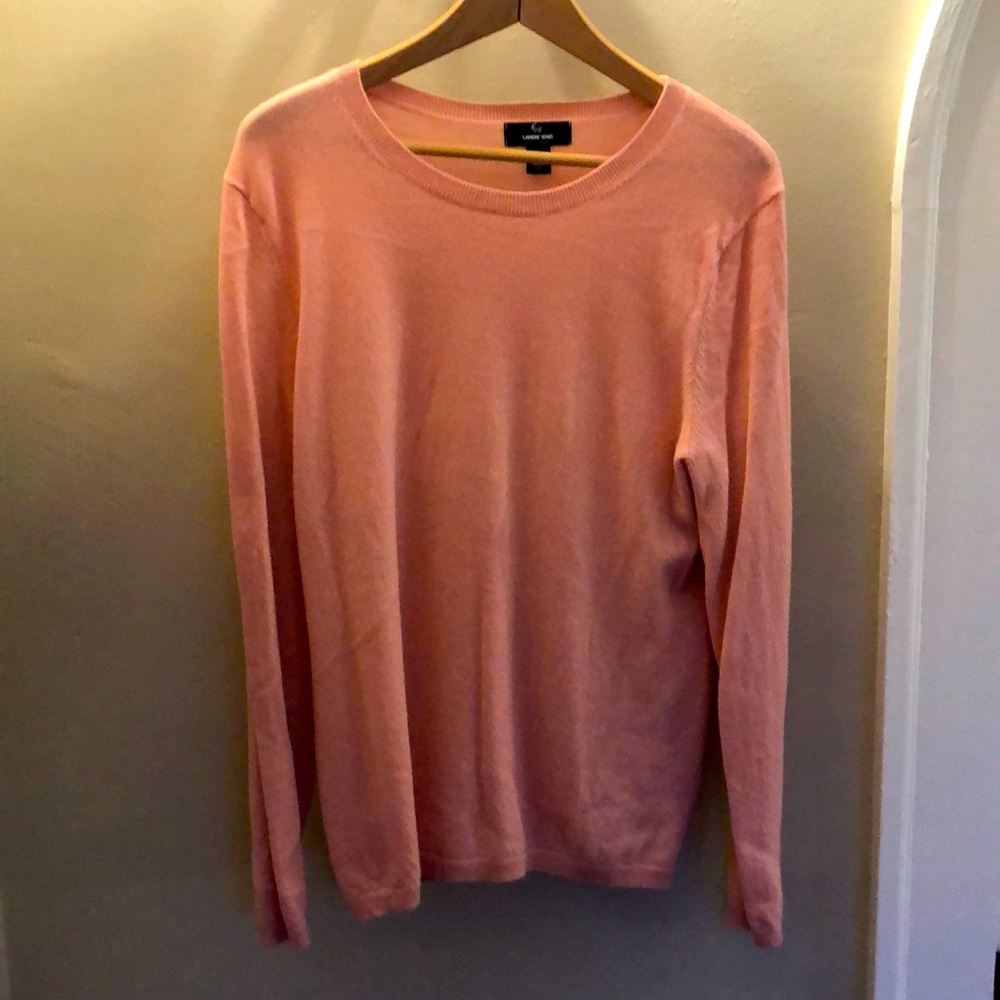 Cashmere crew neck NEVER WORN. Soft peach. Luxurious feel!